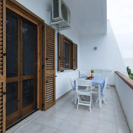 Casa Vacanza Trilocale 79 Sant'Andrea (Apulia)